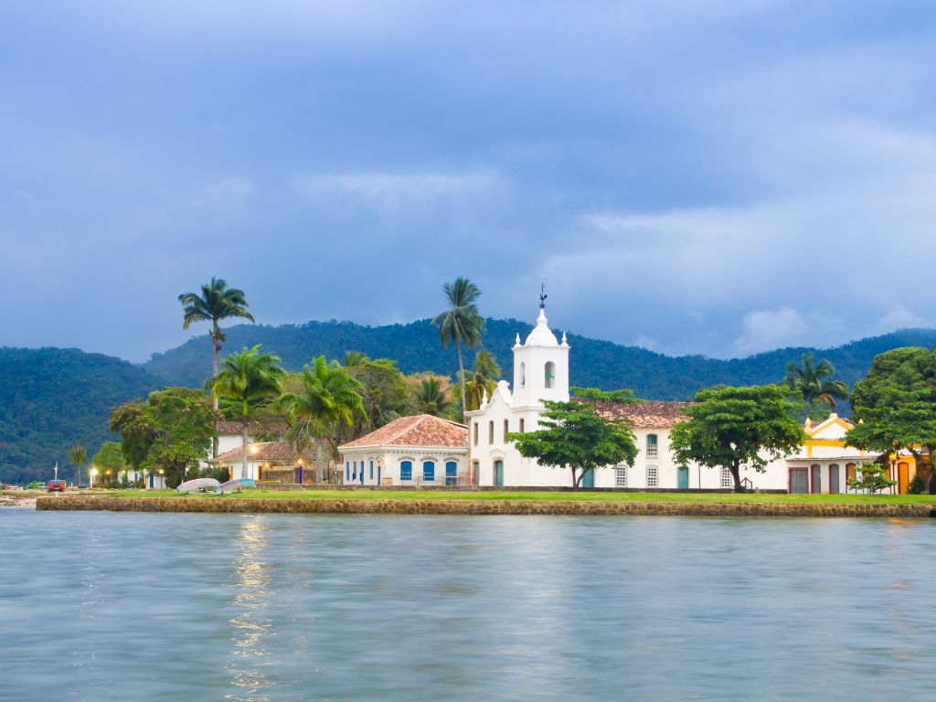 As melhores dicas e um roteiro incrível para você saber o que fazer em Paraty e aproveitar ainda mais a região.