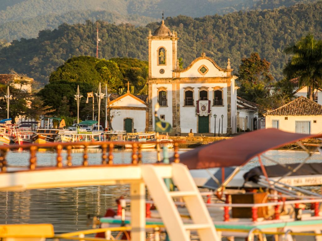 As melhores dicas e um roteiro incrível para você saber o que fazer em Paraty e aproveitar ainda mais a região.