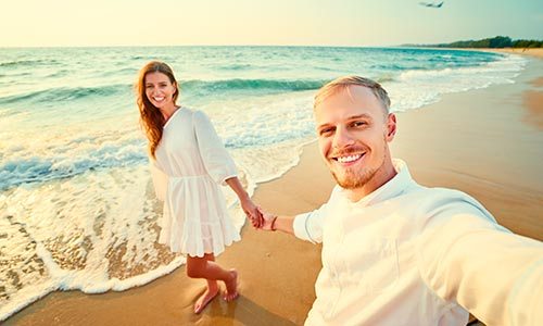Casal na praia