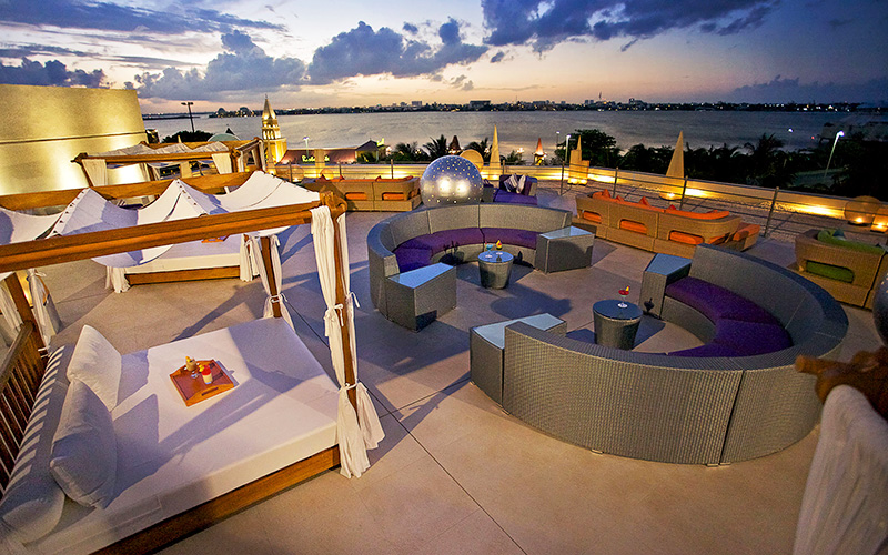 grand-park-royal-lounge-cancun