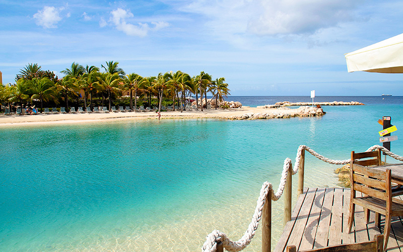curacao-mambo-beach-thinkstock-137853694