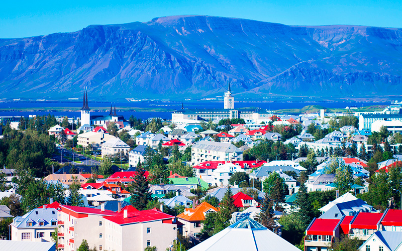 reykjavik-islandia-shutterstock-304880105