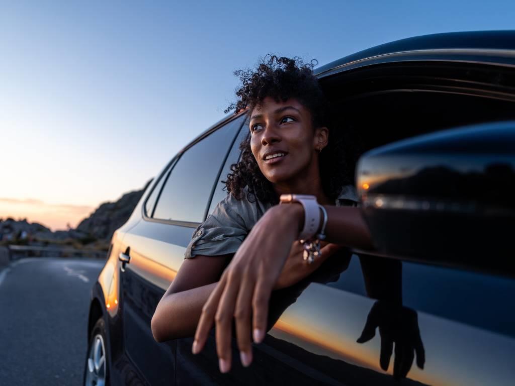 O aluguel de carro hoje em dia cabe tanto em viagem a trabalho quanto em uma viagem para lazer!
