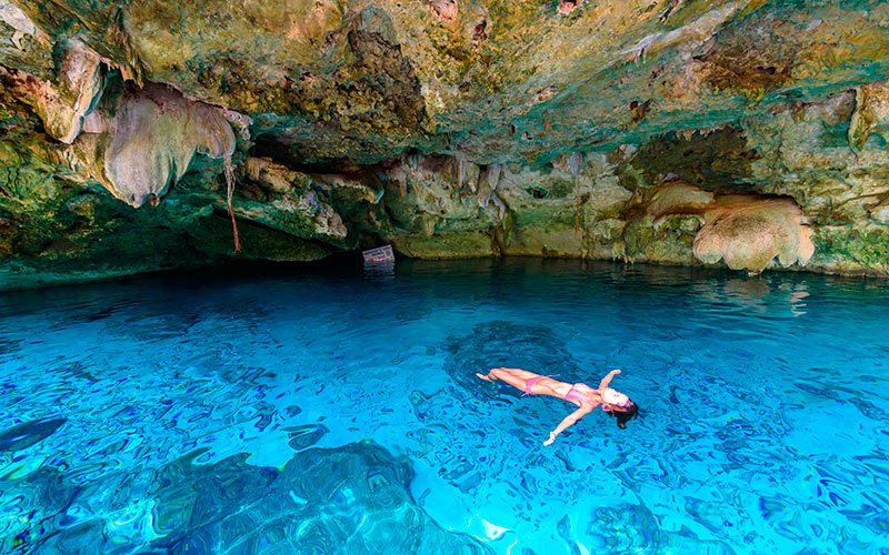 Cenote dos Ojos
