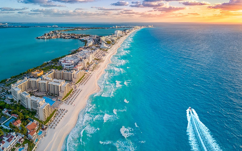 Cancún, por do sol