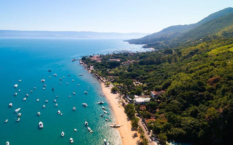 ilhabela-praia-capela-sao-paulo-641520979
