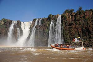 oferta-foz-do-iguacu-macuco-safari-divulgacao-cvc