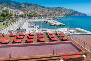 modern-hotel-funchal-ilha-da-madeira