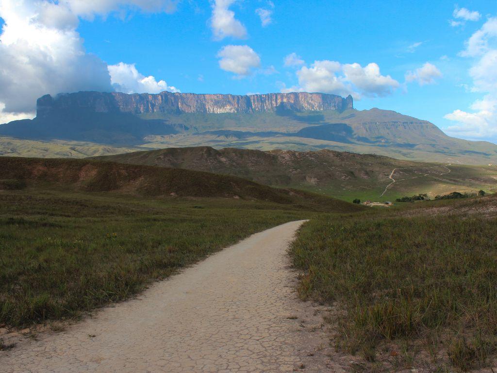 Vale a pena planejar a sua próxima viagem para o Monte Roraima e viver uma experiência incrível.