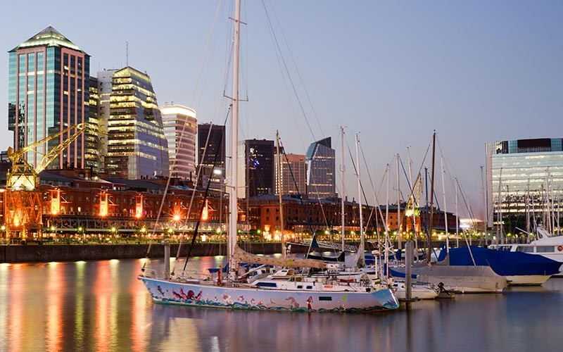 puerto-madero_124186354