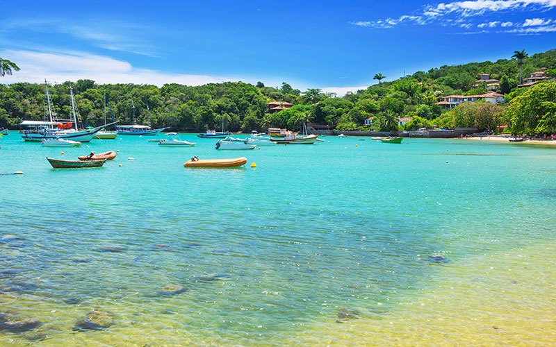 buzios-praia-dos-ossos-513392457