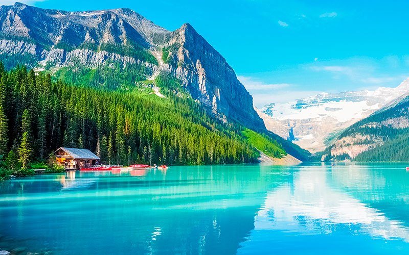 canada-lago-louise-banff-national-park-601048877