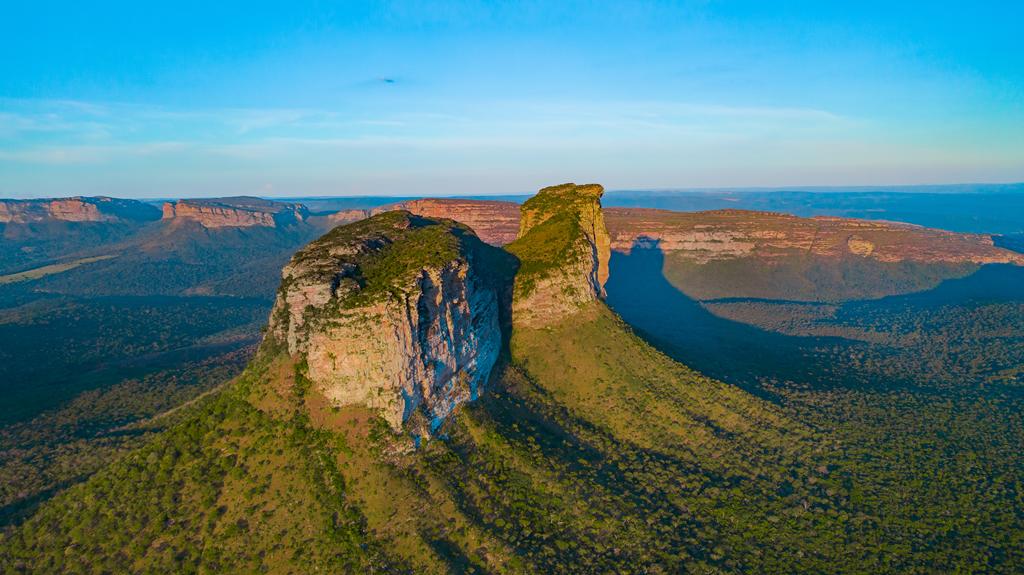 Em dúvida sobre onde ficar na Chapada Diamantina? Conheça as melhores cidades-base como Lençóis e Vale do Capão, veja a melhor época para ir e viaje com a CVC!