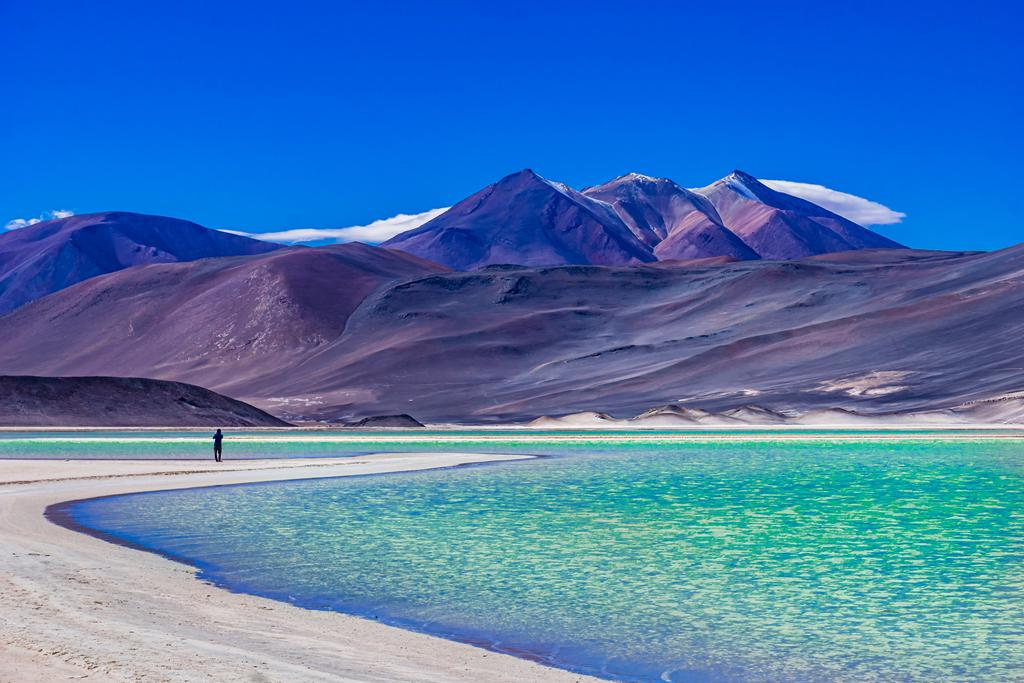 O deserto do Atacama é um lugar incrível para se conhecer ainda em 2026. Confira tudo com a CVC.