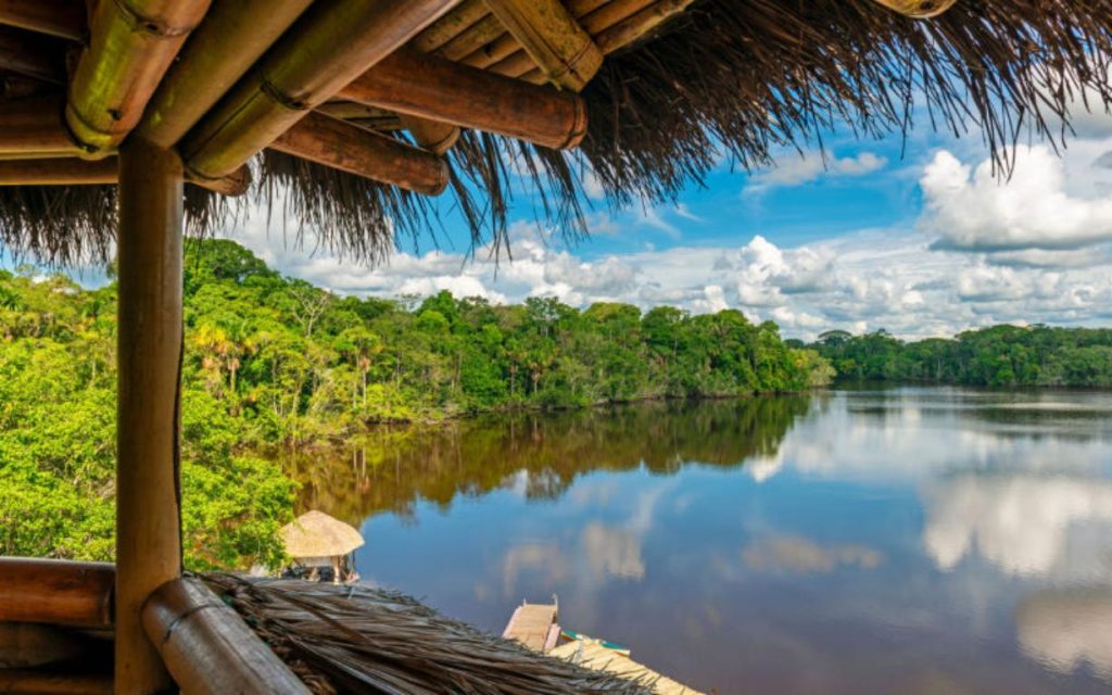 A sua próxima viagem para Amazônia vai te surpreender. Veja mais sobre a região com a CVC.