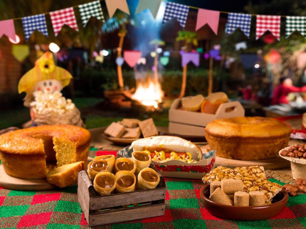 O São João de Campina Grande é um dos maiores eventos do nordeste do Brasil e carrega o título de “Maior São João do Mundo”.