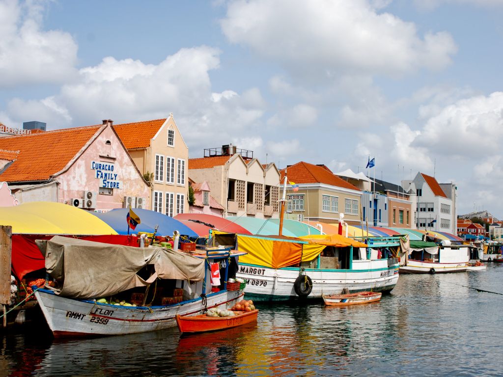 Onde fica Curacao? O país que está na copa do mundo também é um dos mais procurados para viagens no Caribe!