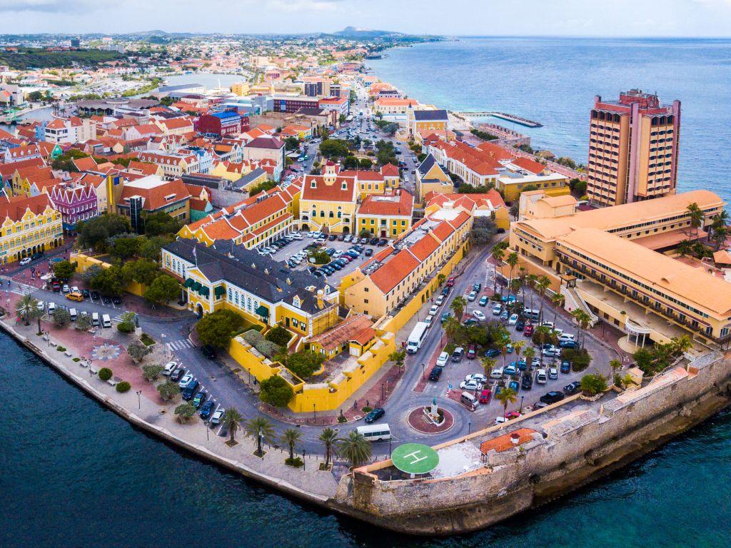 Onde fica Curacao? O país que está na copa do mundo também é um dos mais procurados para viagens no Caribe!