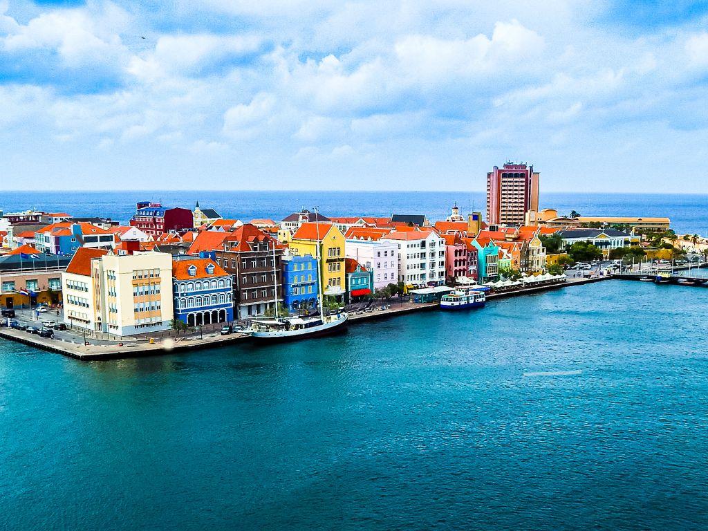 Onde fica Curacao? O país que está na copa do mundo também é um dos mais procurados para viagens no Caribe!