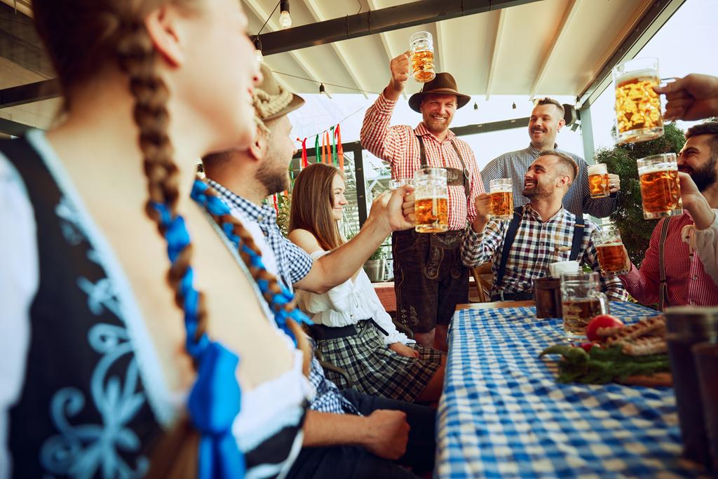 Entenda mais sobre uma das festas mais famosas do segundo semestre no sul: o Oktoberfest em Blumenau de 2026.