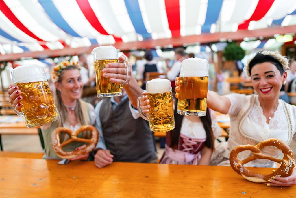 Entenda mais sobre uma das festas mais famosas do segundo semestre no sul: o Oktoberfest em Blumenau de 2026.