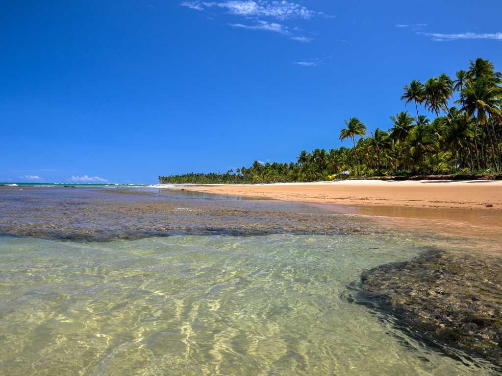 Explore além da praia: caminhar e conhecer o paraíso que é Taipu de Fora é a melhor forma de vivenciar isso tudo!