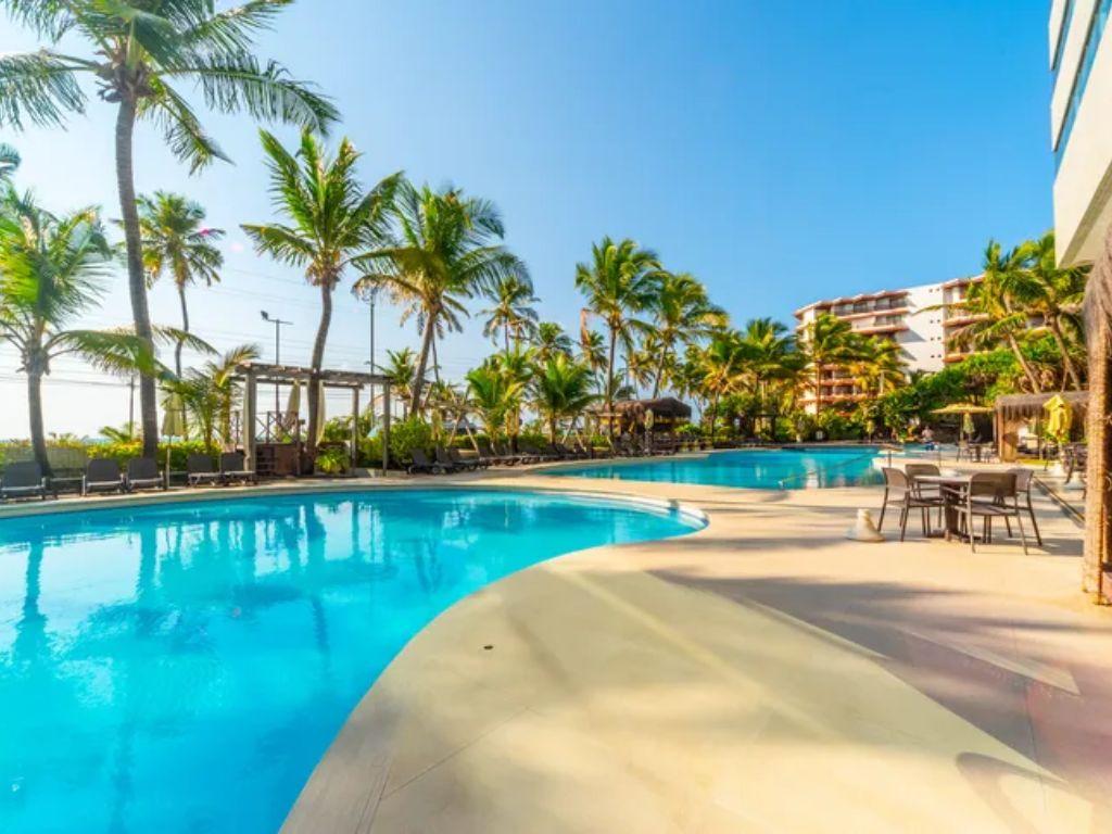 Escolher entre os melhores resorts em Maceió pode ser um pouco difícil, mas conte com a CVC para ajudar você nessa saga!