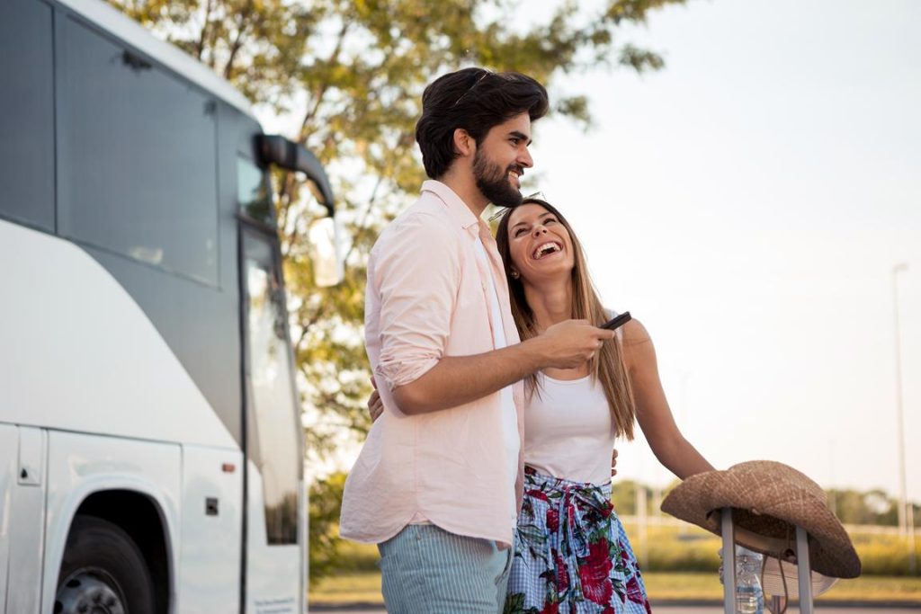 Veja essas dicas para viajar de ônibus com a CVC e use esse recurso em suas próximas viagens