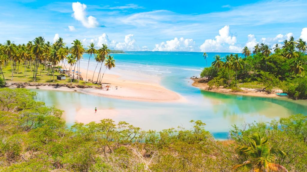 Veja as melhores praias para conhecer no Nordeste e se apaixone pela região!