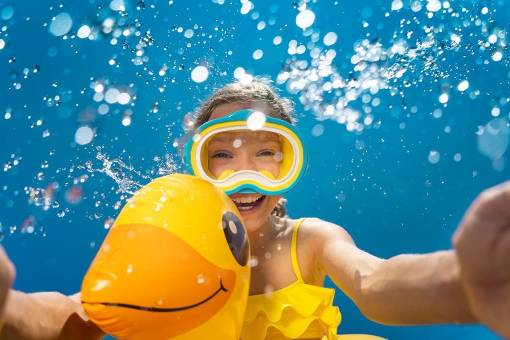 Qual o maior parque aquático do Brasil? A CVC trouxe a lista completa para você saber para onde ir nas próximas férias!