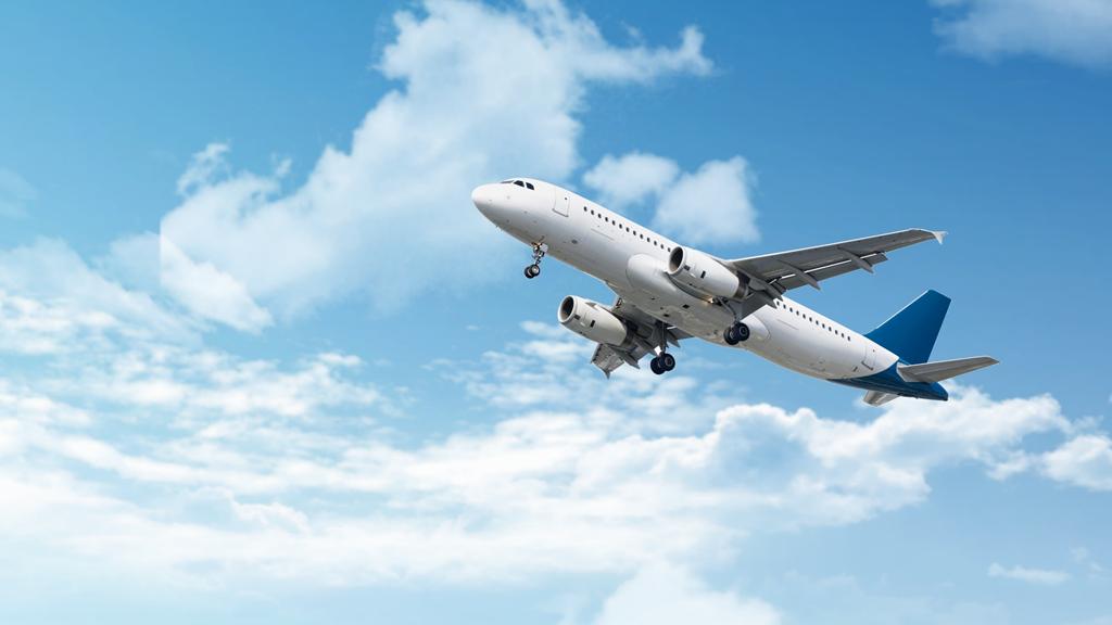 Passagens aéreas na Black Friday: quando vale a pena comprar