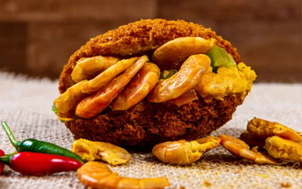 https://www.cvc.com.br/imageproc/image/upload/f_auto,w_600/v1664219987/CVC/lps/Destinos/Salvador/guia-salvador-destinos-cvc-gastronomia-acaraje.webp