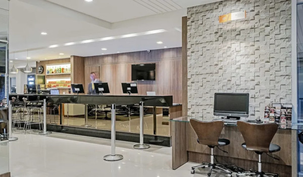 Slaviero Slim Avenida Das Torres