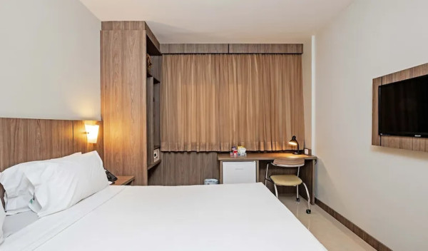 Slaviero Slim Avenida Das Torres