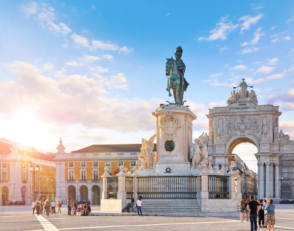 Pacotes de viagem para Lisboa com aéreo + hotel