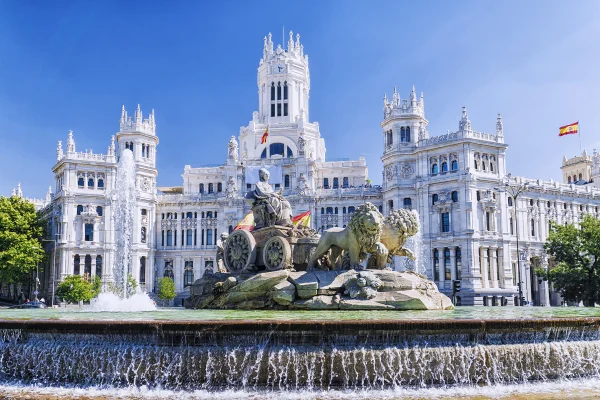 Pacotes de viagem para Madrid com aéreo + hotel + transfer