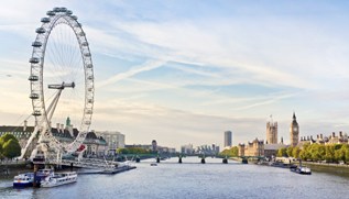 Brasileiros nas Duas Capitais