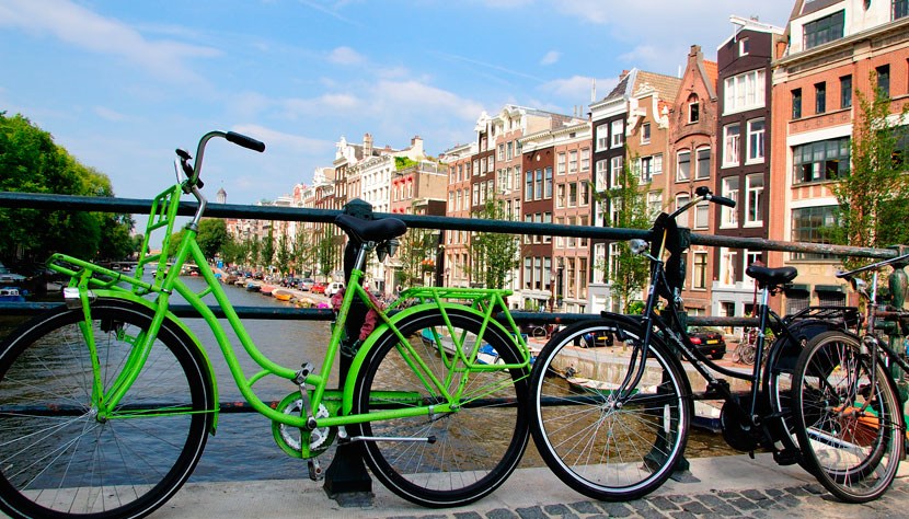 Amsterdã é conhecida como a cidade da bibliceta