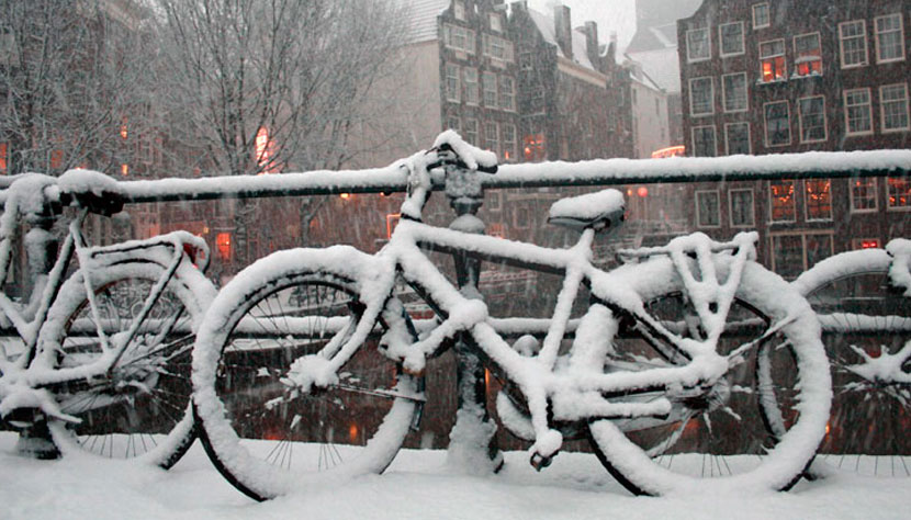 Frio deixa Amsterdã ainda mais charmosa